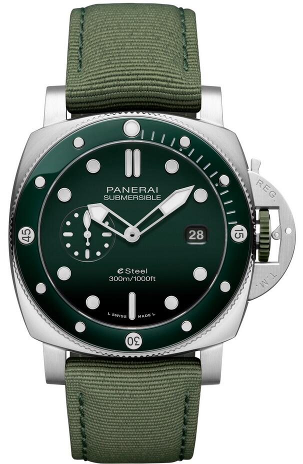 Panerai Makes Mid-sized UK Luxury Fake Panerai Submersible QuarantaQuattro Collection Watches In Steel And Carbon