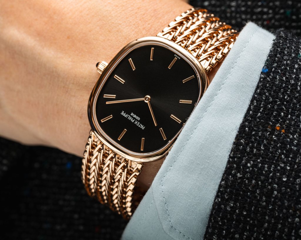 UK Top Quality Replica Patek Philippe Golden Ellipse Debuts First Chain-Style Bracelet